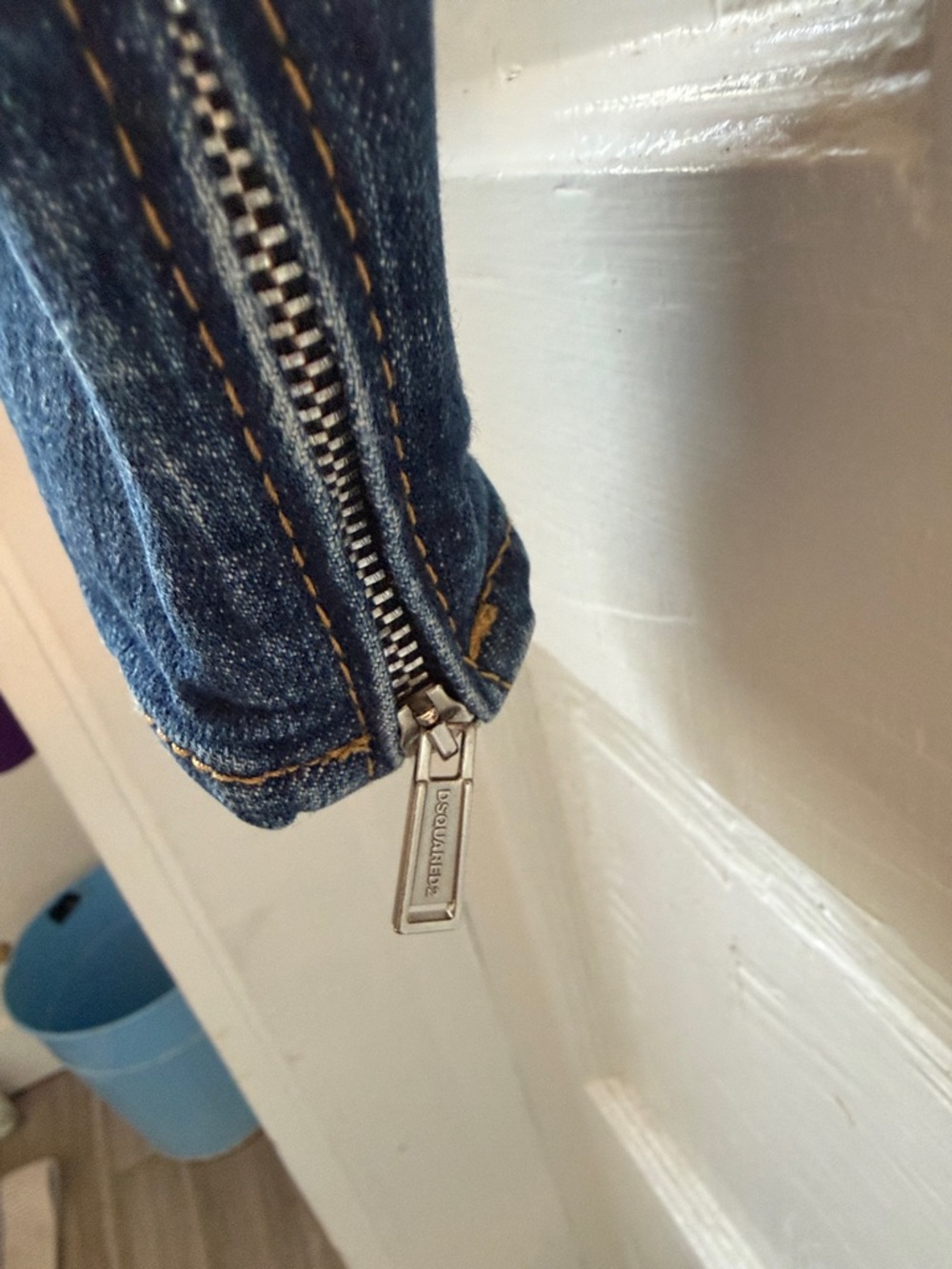 DSQUARED2 Women's Dark Blue Distressed Skinny Jeans - Picture 9 of 14